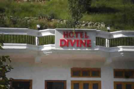 Hotel Divine 