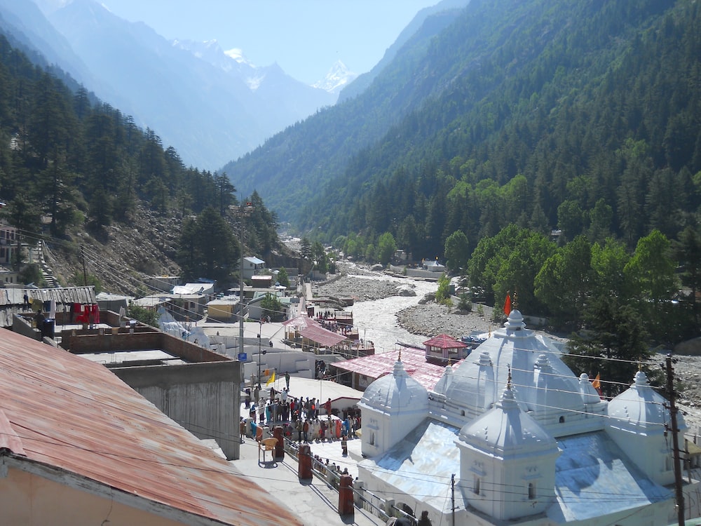 Gangotri-Kedarnath-Badrinath Ex- Dehradun 2023