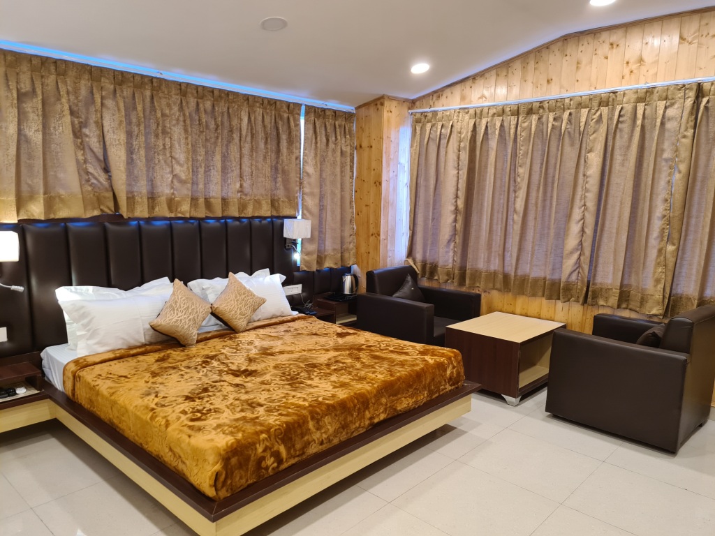 LUXURY SUITE