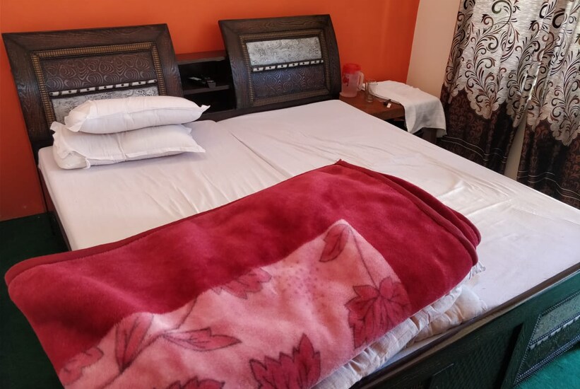 PRESIDENTAL SUITE