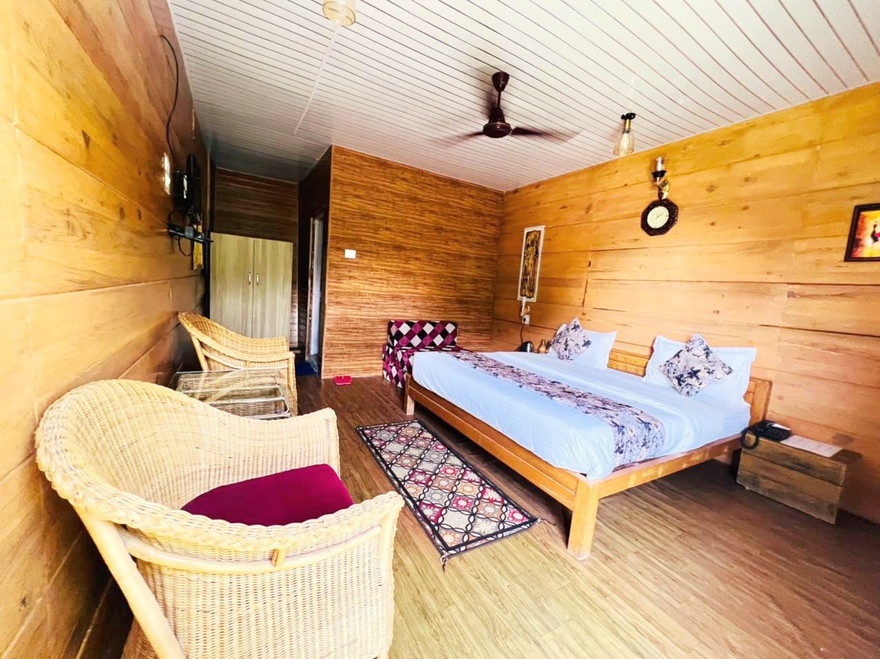 PRESIDENTAL SUITE