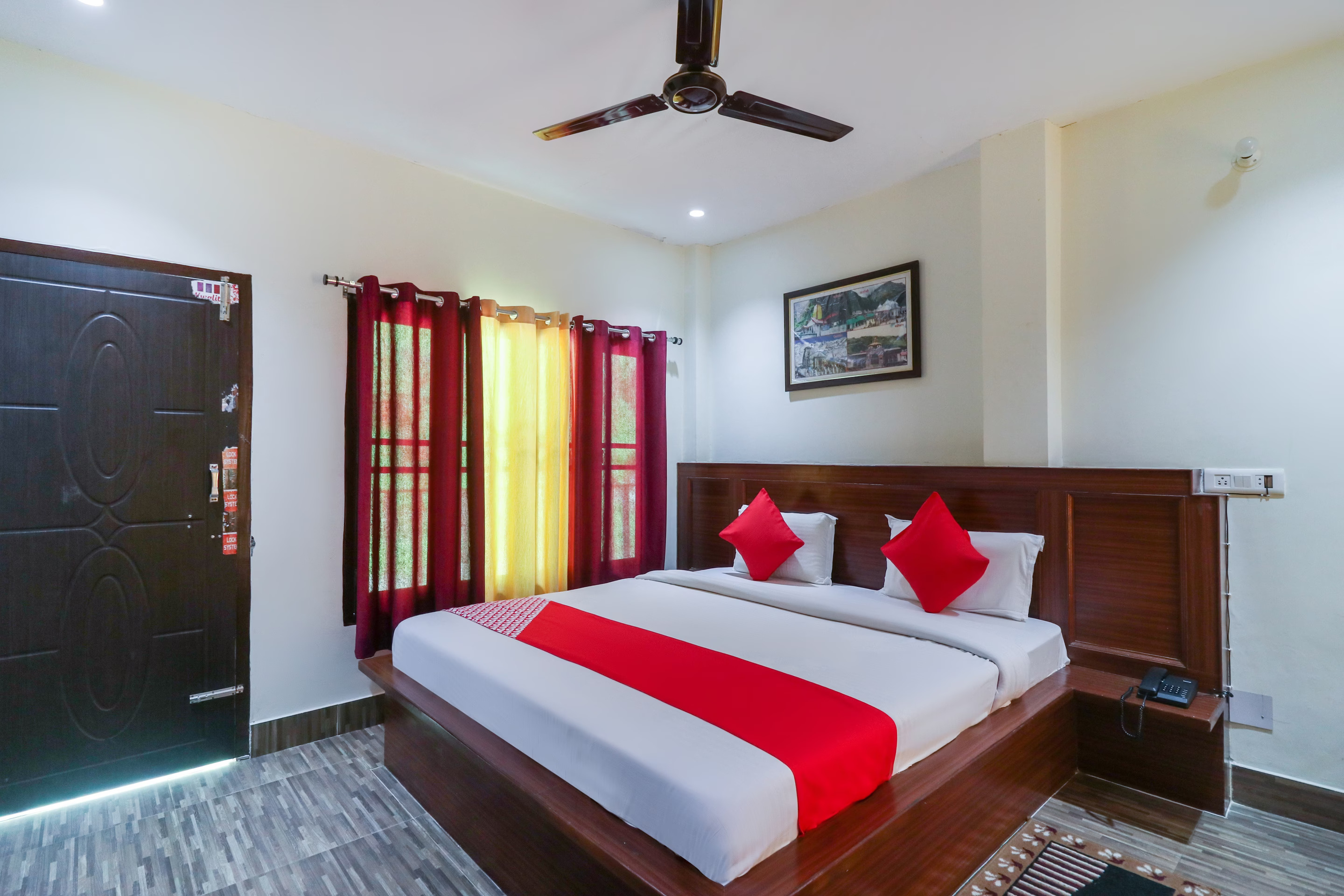 Deluxe Room (Garden Facing)