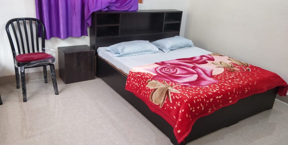 Deluxe Room (Garden Facing)