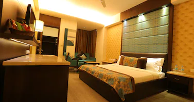 PRESIDENTAL SUITE